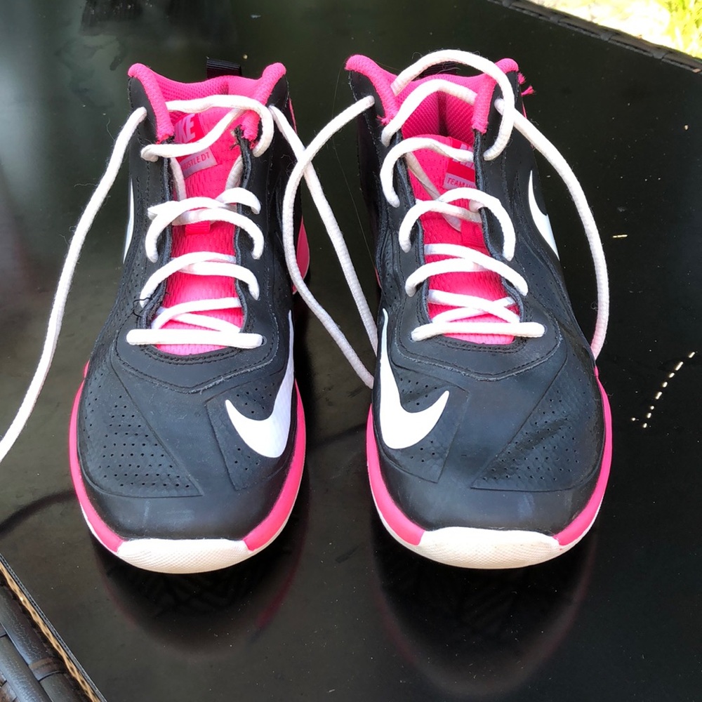girls basketball sneakers size 4.5